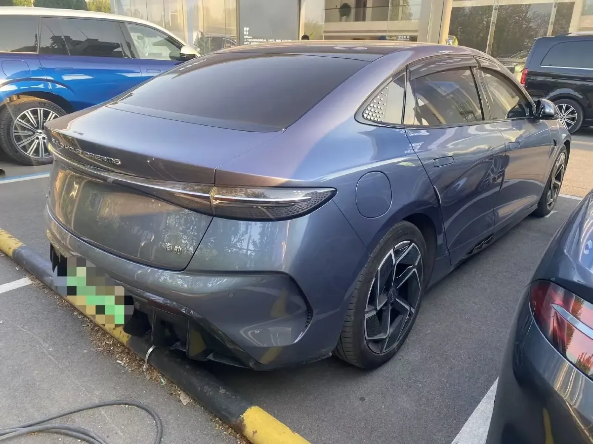 2022 AITO AITO M5 Range Extended 125HP REEV 40KWH,autocango,china used car exporter,china ev exporter,chinese used car exporter,chinese used ev exporter