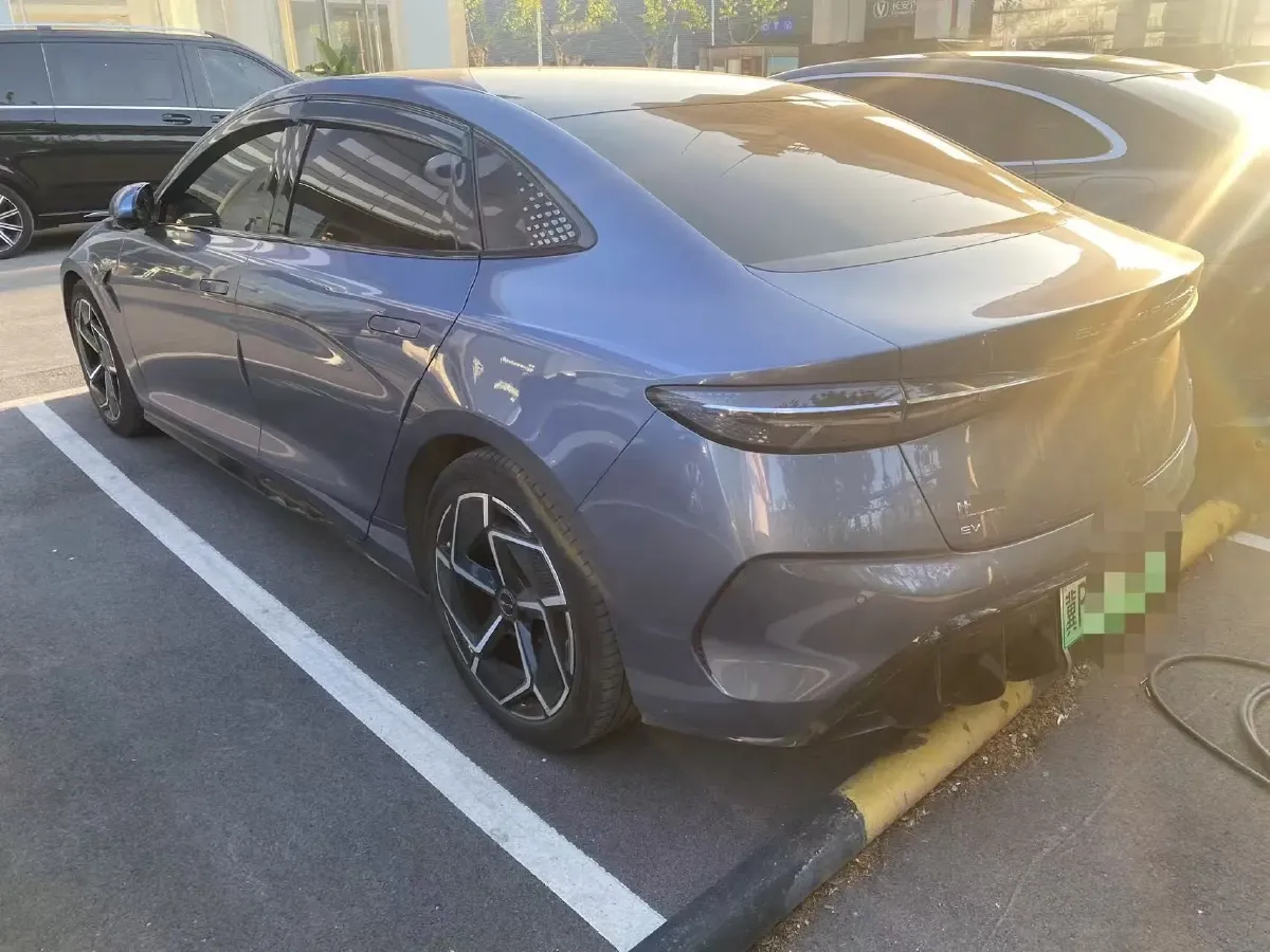 2022 AITO AITO M5 Range Extended 125HP REEV 40KWH,autocango,china used car exporter,china ev exporter,chinese used car exporter,chinese used ev exporter