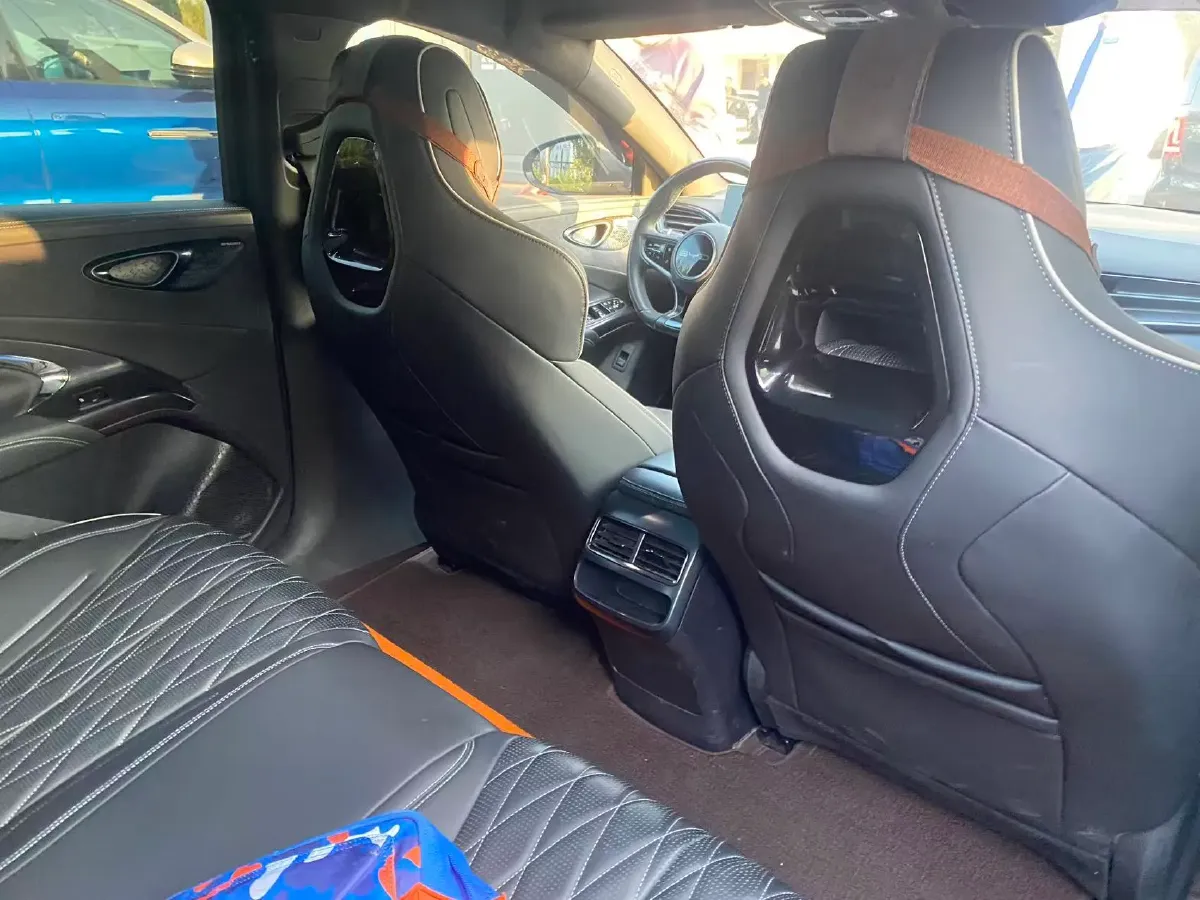 2022 AITO AITO M5 Range Extended 125HP REEV 40KWH,autocango,china used car exporter,china ev exporter,chinese used car exporter,chinese used ev exporter