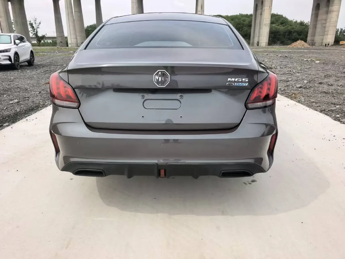 2022 MG 5 1.5L 120HP L4 5MT,autocango,china used car exporter,china ev exporter,chinese used car exporter,chinese used ev exporter