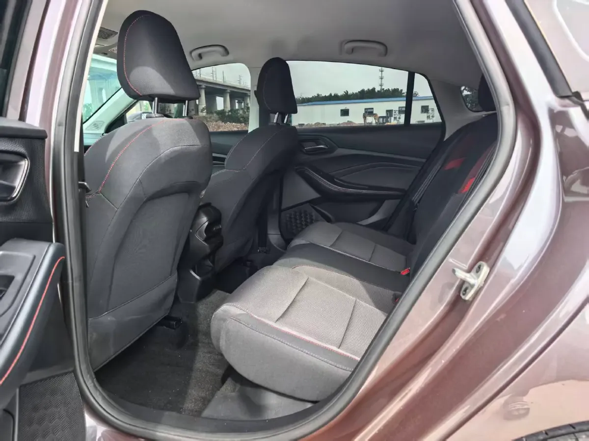 2022 MG 5 1.5L 120HP L4 5MT,autocango,china used car exporter,china ev exporter,chinese used car exporter,chinese used ev exporter