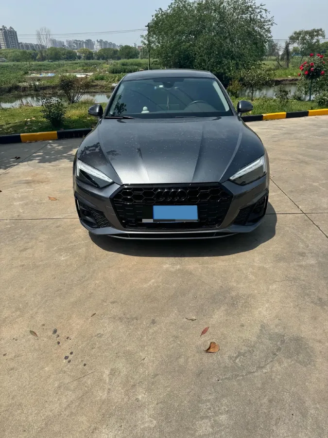 2021 Audi A5 2.0T 204HP L4 7DCT,autocango,china used car exporter,china ev exporter,chinese used car exporter,chinese used ev exporter