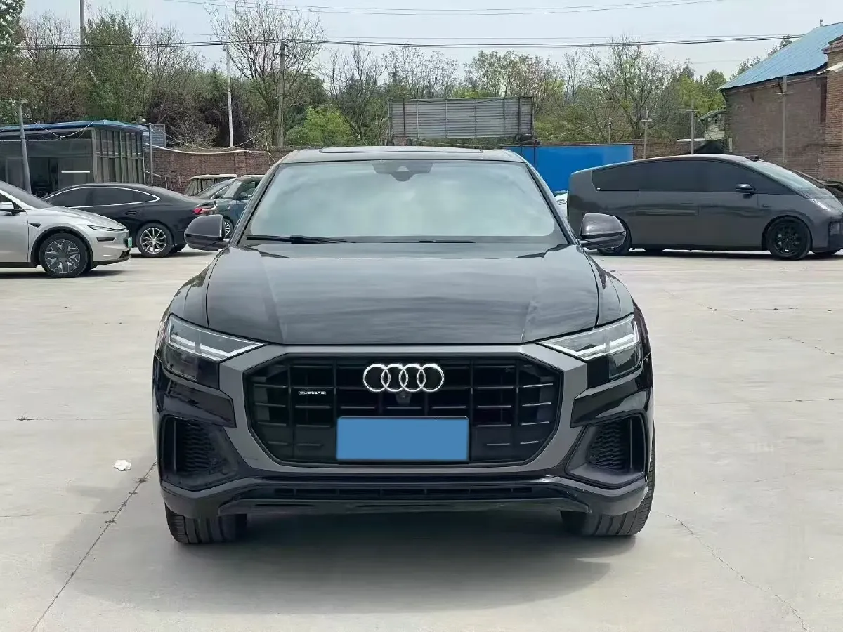 2021 Audi Q8 3.0T 340HP V6 8AT,autocango,china used car exporter,china ev exporter,chinese used car exporter,chinese used ev exporter