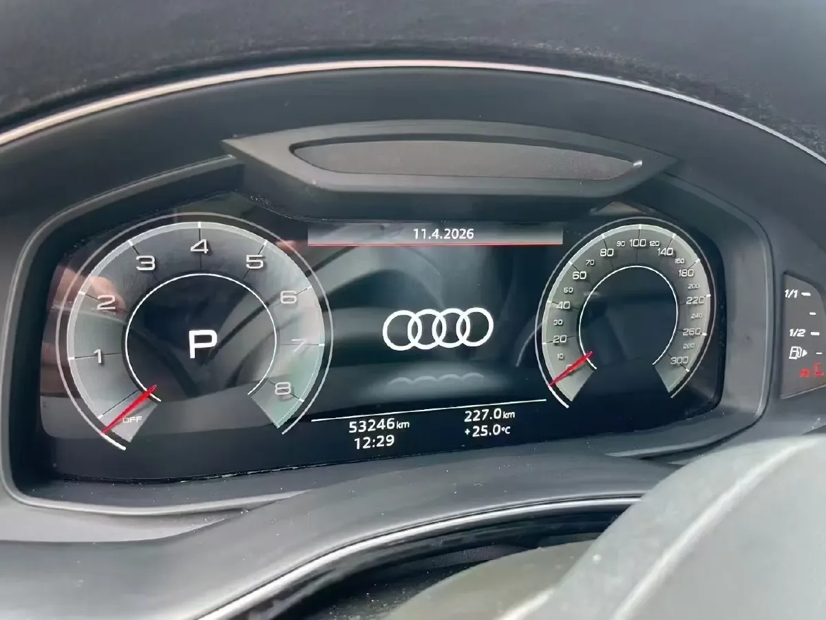 2021 Audi Q8 3.0T 340HP V6 8AT,autocango,china used car exporter,china ev exporter,chinese used car exporter,chinese used ev exporter