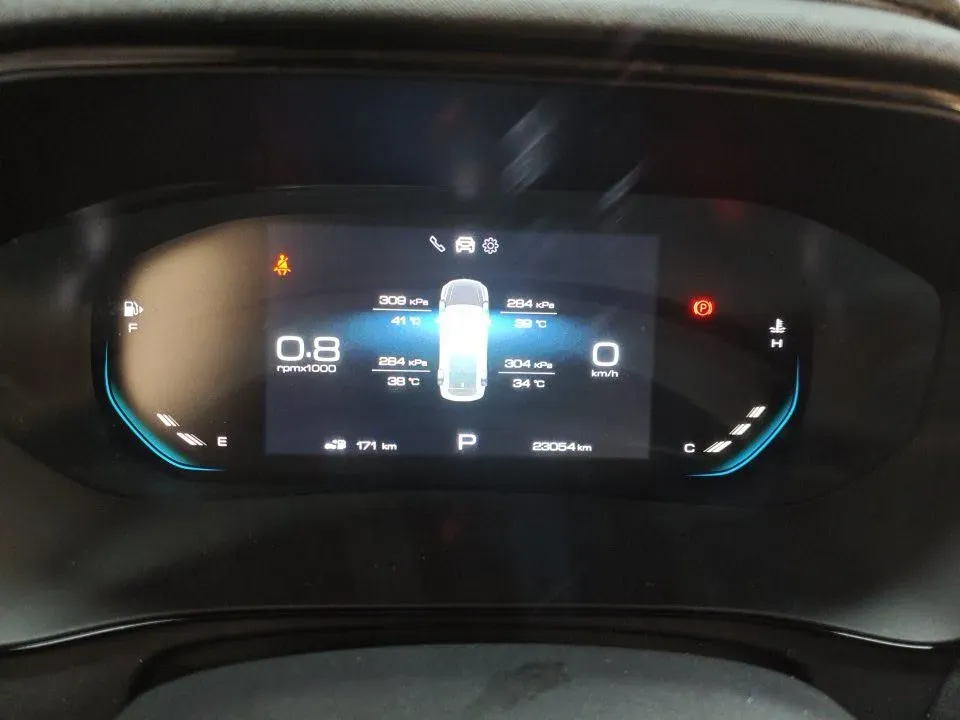 2020 WuLing KaiJie 1.5T 147HP L4 CVT,autocango,china used car exporter,china ev exporter,chinese used car exporter,chinese used ev exporter