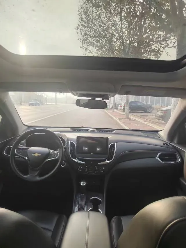 2019 Chevrolet Equinox 1.5T 169HP L4 6AT,autocango,china used car exporter,china ev exporter,chinese used car exporter,chinese used ev exporter