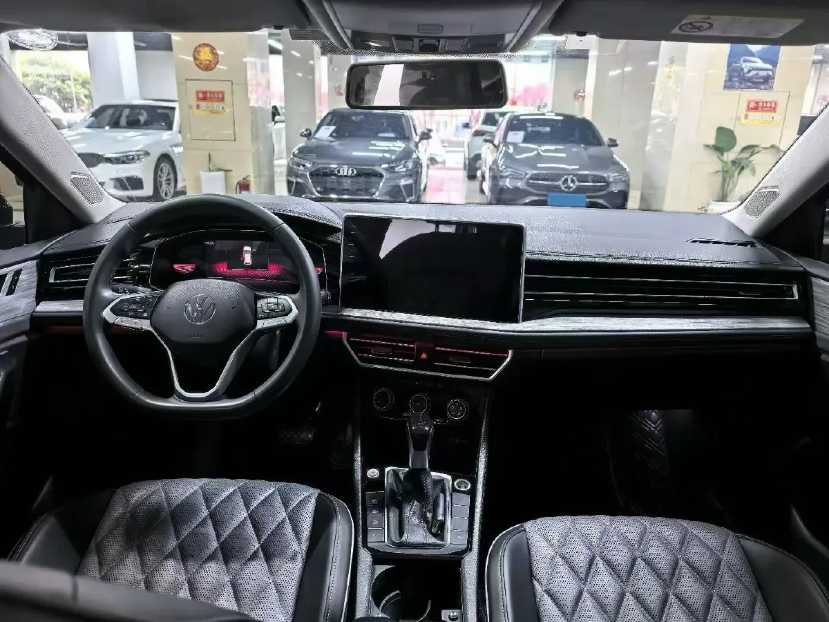 2023 Volkswagen Sagitar 1.4T 150HP L4 7DCT,autocango,china used car exporter,china ev exporter,chinese used car exporter,chinese used ev exporter