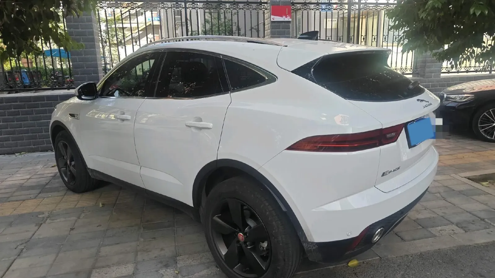 2024 Jaguar E-PACE 1.5T 200HP L3 8AT,autocango,china used car exporter,china ev exporter,chinese used car exporter,chinese used ev exporter