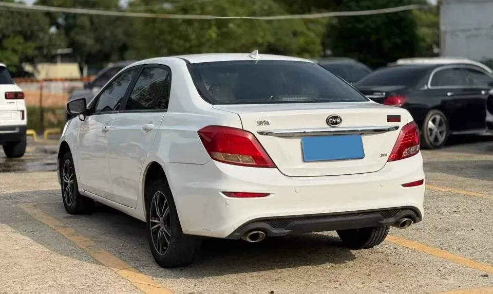 2018 BYD SuRui 1.5L 109HP L4 5MT,autocango,china used car exporter,china ev exporter,chinese used car exporter,chinese used ev exporter