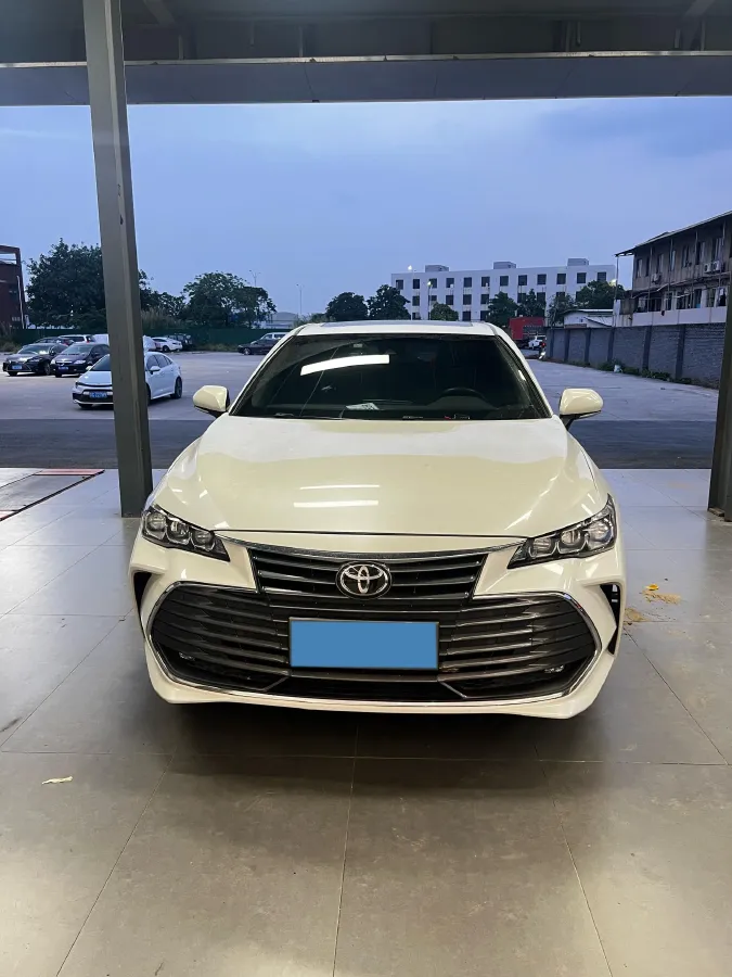 2021 Toyota Avalon 2.5L 209HP L4 8AT,autocango,china used car exporter,china ev exporter,chinese used car exporter,chinese used ev exporter