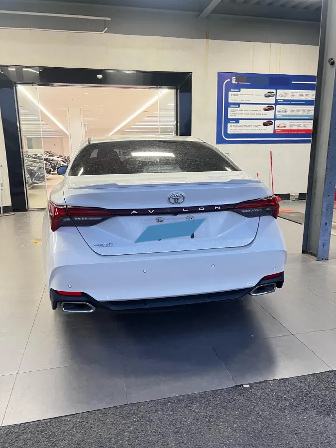 2021 Toyota Avalon 2.5L 209HP L4 8AT,autocango,china used car exporter,china ev exporter,chinese used car exporter,chinese used ev exporter