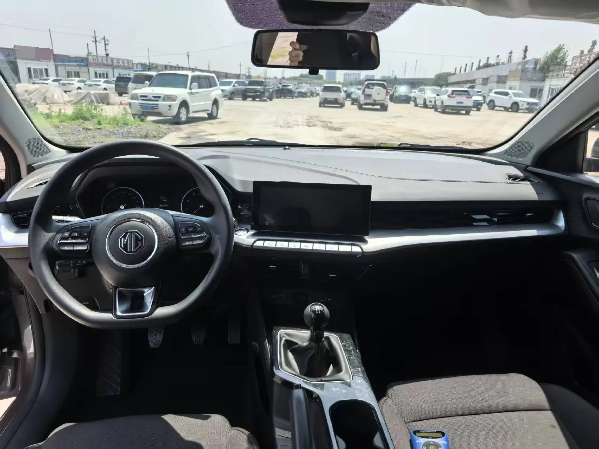 2023 MG 5 1.5L 129HP L4 5MT,autocango,china used car exporter,china ev exporter,chinese used car exporter,chinese used ev exporter