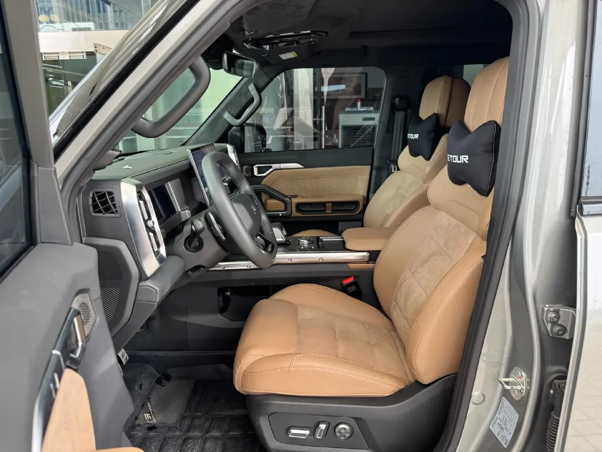 2023 Jetour Traveller 2.0T 254HP L4 7DCT,autocango,china used car exporter,china ev exporter,chinese used car exporter,chinese used ev exporter