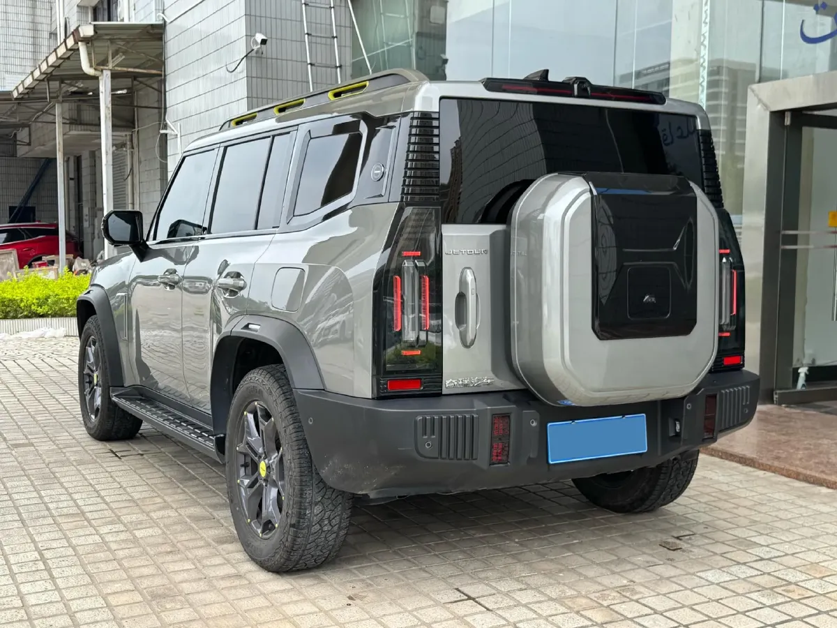2023 Jetour Traveller 2.0T 254HP L4 7DCT,autocango,china used car exporter,china ev exporter,chinese used car exporter,chinese used ev exporter