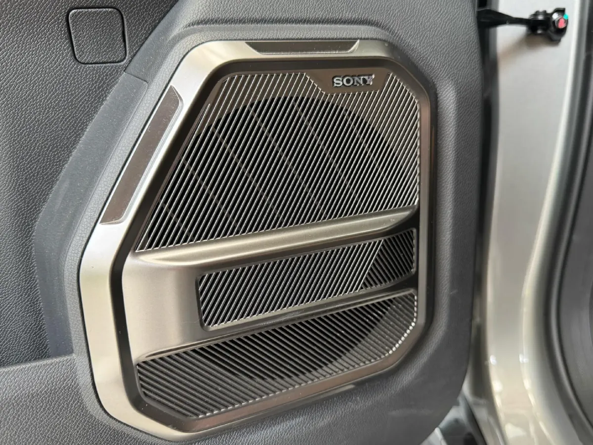 2023 Jetour Traveller 2.0T 254HP L4 7DCT,autocango,china used car exporter,china ev exporter,chinese used car exporter,chinese used ev exporter