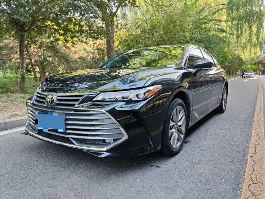 2022 Toyota Avalon 2.5L 209HP L4 8AT,autocango,china used car exporter,china ev exporter,chinese used car exporter,chinese used ev exporter
