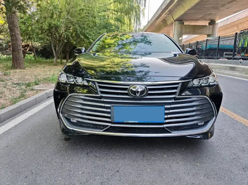 2022 Toyota Avalon 2.5L 209HP L4 8AT,autocango,china used car exporter,china ev exporter,chinese used car exporter,chinese used ev exporter