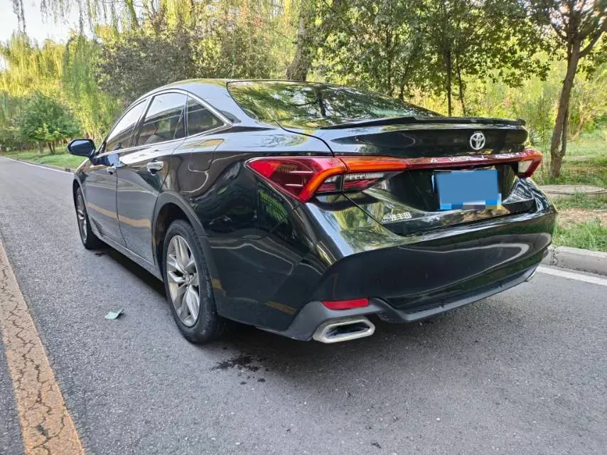 2022 Toyota Avalon 2.5L 209HP L4 8AT,autocango,china used car exporter,china ev exporter,chinese used car exporter,chinese used ev exporter