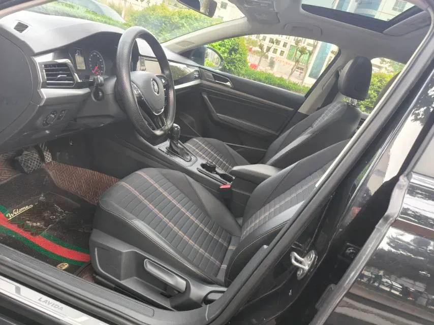 2019 Volkswagen Lavida 1.5L 116HP L4 6AT,autocango,china used car exporter,china ev exporter,chinese used car exporter,chinese used ev exporter