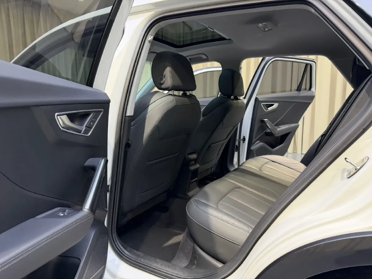 2022 Audi Q2L 1.4T 150HP L4 7DCT,autocango,china used car exporter,china ev exporter,chinese used car exporter,chinese used ev exporter