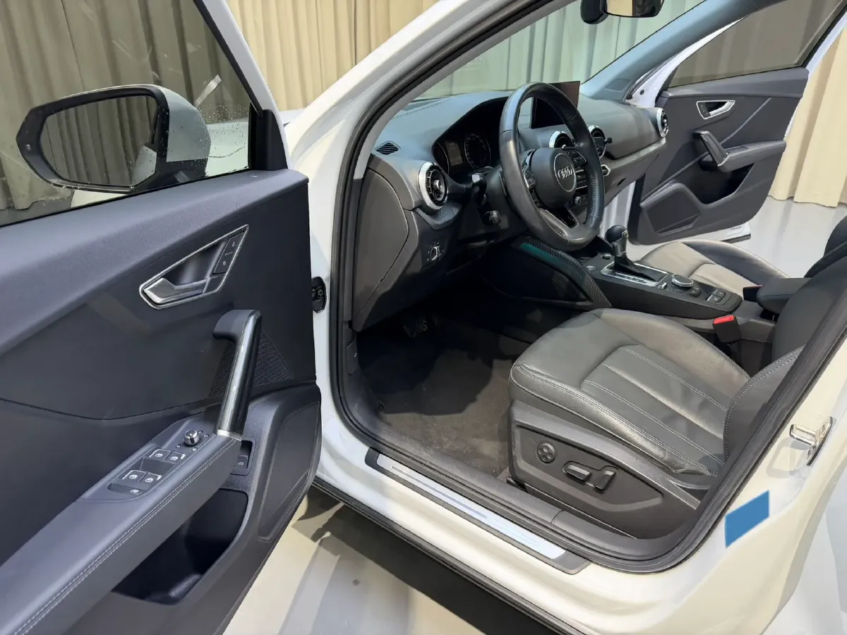 2022 Audi Q2L 1.4T 150HP L4 7DCT,autocango,china used car exporter,china ev exporter,chinese used car exporter,chinese used ev exporter