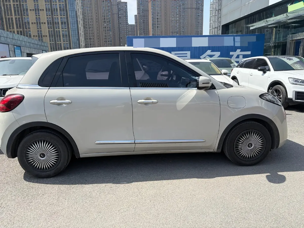 2024 WuLing BinGuo BEV 31.9KWH,autocango,china used car exporter,china ev exporter,chinese used car exporter,chinese used ev exporter
