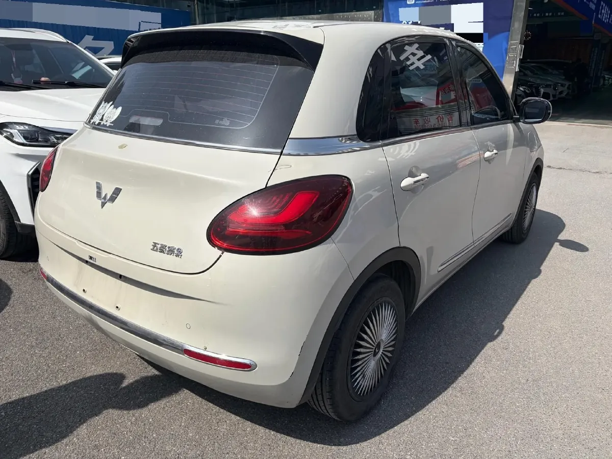 2024 WuLing BinGuo BEV 31.9KWH,autocango,china used car exporter,china ev exporter,chinese used car exporter,chinese used ev exporter