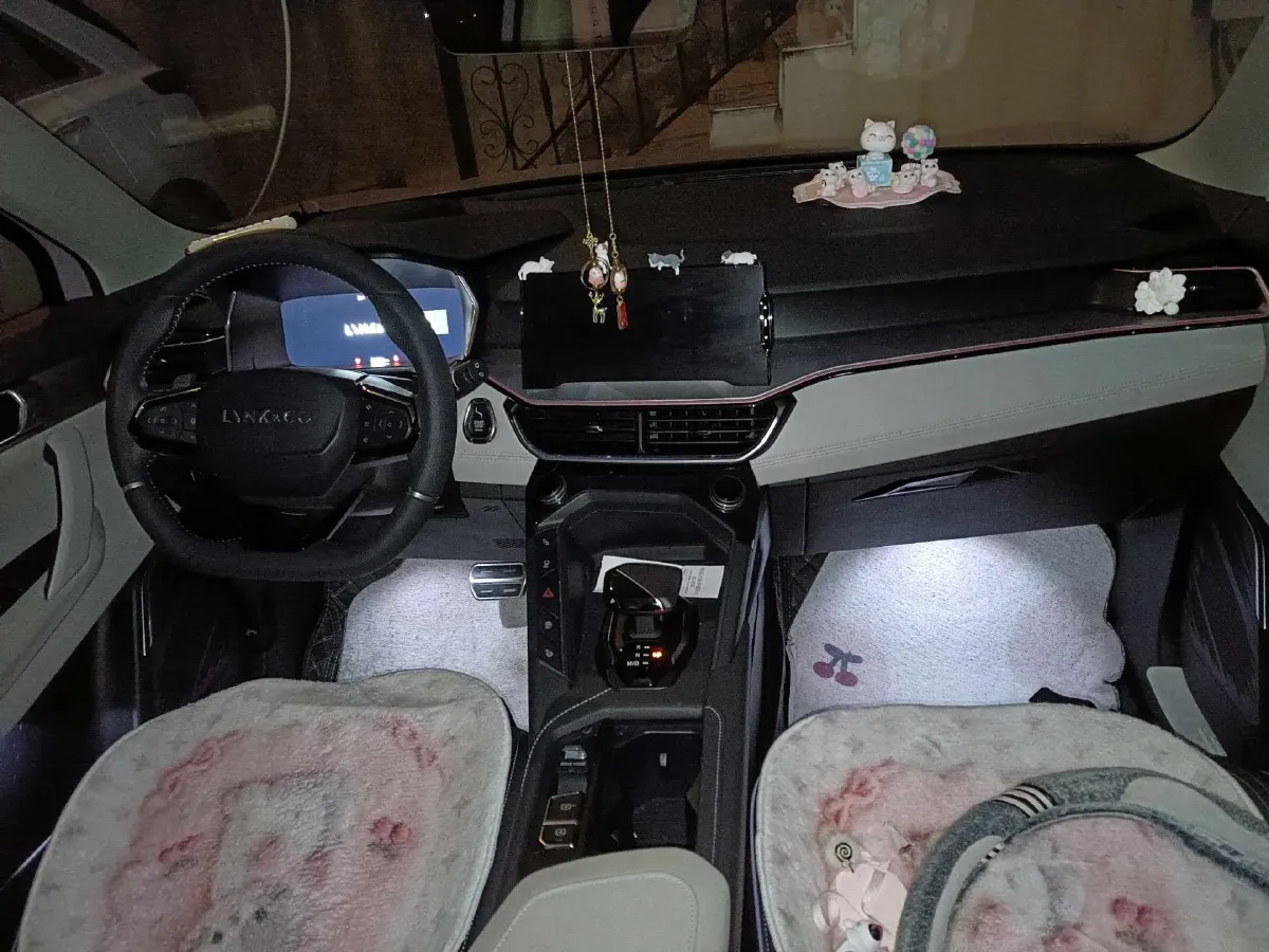 2022 LYNK&CO 02 1.5T 180HP L3 7DCT,autocango,china used car exporter,china ev exporter,chinese used car exporter,chinese used ev exporter