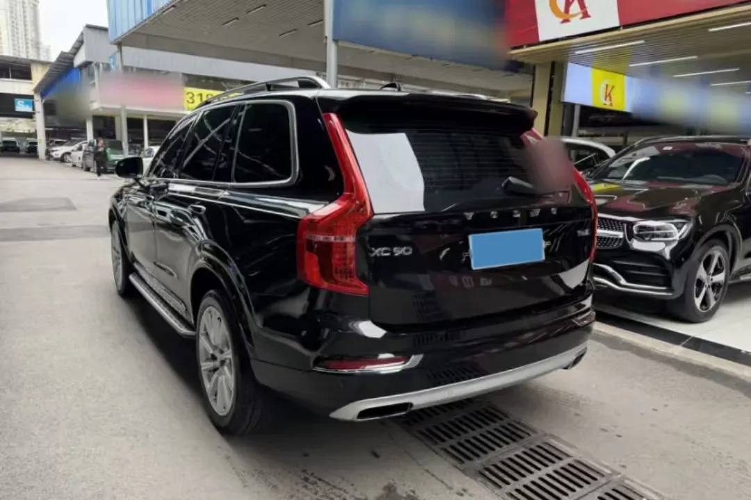 2018 Volvo XC90 2.0T 320HP L4 8AT,autocango,china used car exporter,china ev exporter,chinese used car exporter,chinese used ev exporter