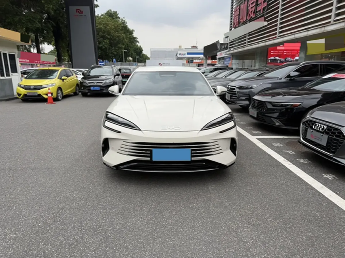 2025 BYD Seal07 DM-i 1.5L 101HP L4 E-CVT PHEV 17.6KWH,autocango,china used car exporter,china ev exporter,chinese used car exporter,chinese used ev exporter