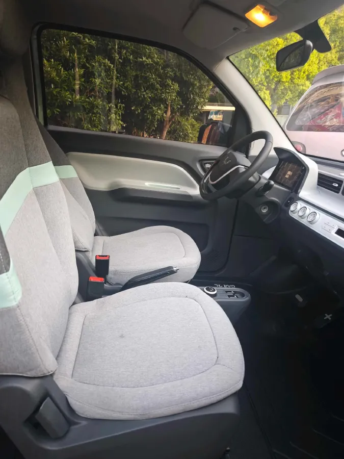 2021 WuLing HongGuang MINI EV BEV 13.9KWH,autocango,china used car exporter,china ev exporter,chinese used car exporter,chinese used ev exporter