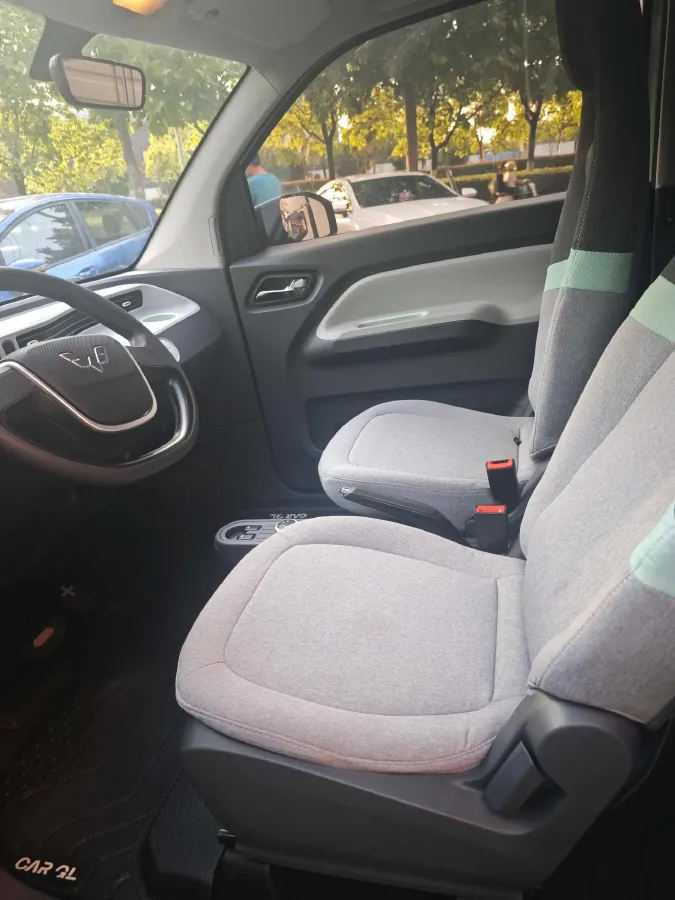 2021 WuLing HongGuang MINI EV BEV 13.9KWH,autocango,china used car exporter,china ev exporter,chinese used car exporter,chinese used ev exporter