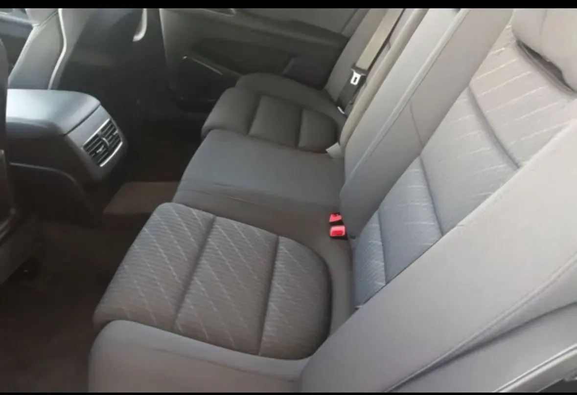 2019 HongQi H7 1.8T 188HP L4 6AT,autocango,china used car exporter,china ev exporter,chinese used car exporter,chinese used ev exporter