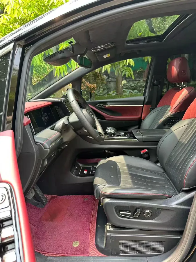 2023 GAC Trumpchi M8 2.0T 252HP L4 8AT,autocango,china used car exporter,china ev exporter,chinese used car exporter,chinese used ev exporter