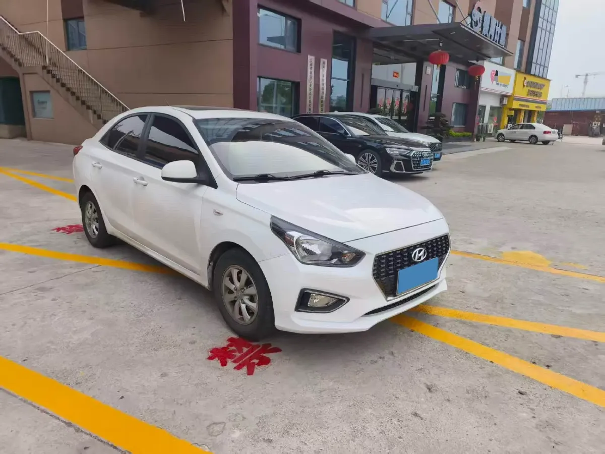 2017 Hyundai Reina 1.4L 95HP L4 4AT,autocango,china used car exporter,china ev exporter,chinese used car exporter,chinese used ev exporter