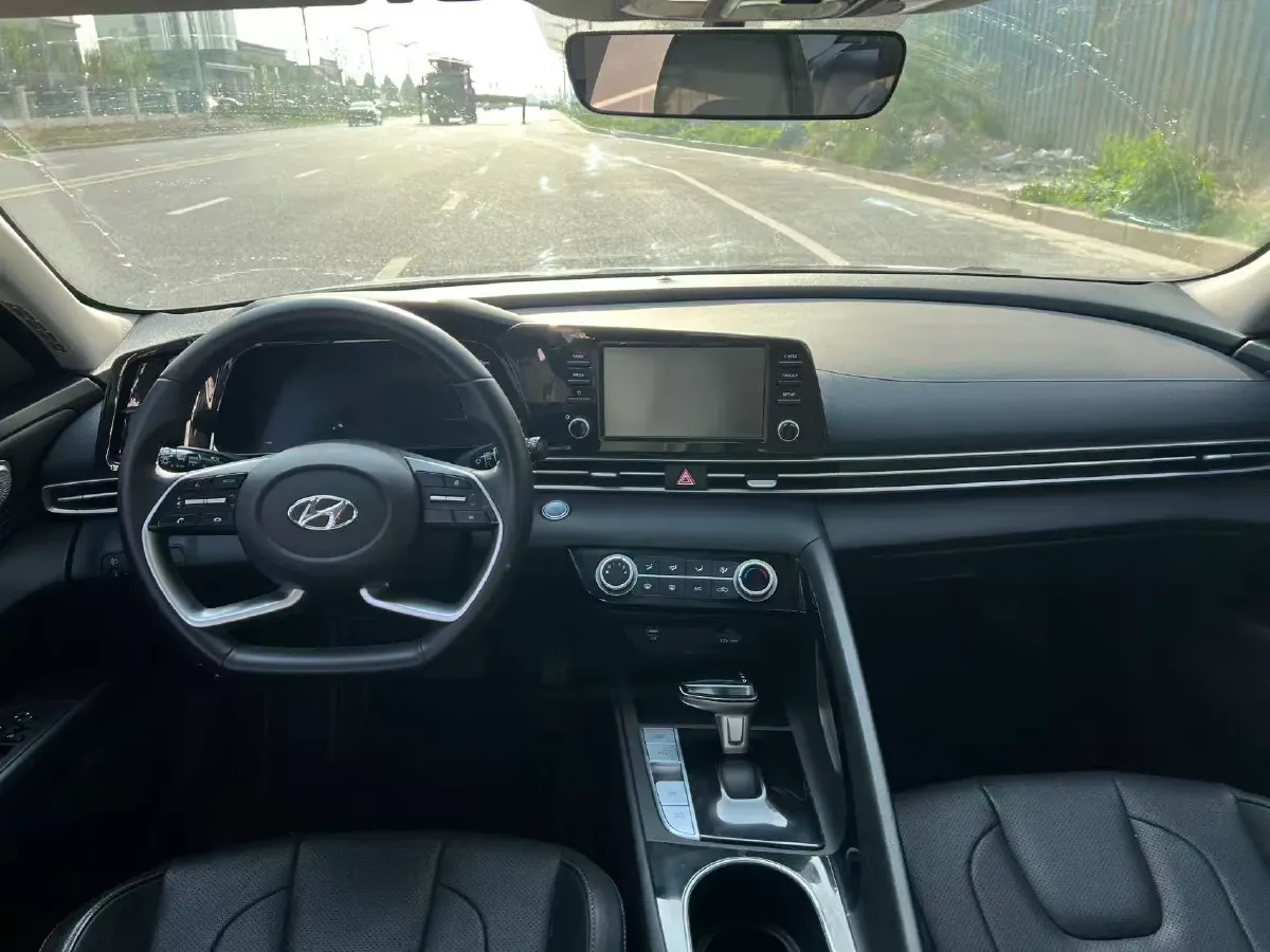 2022 Hyundai Elantra 1.5L 115HP L4 CVT,autocango,china used car exporter,china ev exporter,chinese used car exporter,chinese used ev exporter