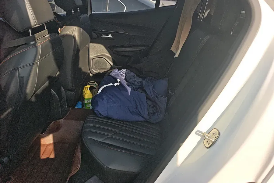 2022 Peugeot 2008 1.2T 136HP L3 6DCT,autocango,china used car exporter,china ev exporter,chinese used car exporter,chinese used ev exporter