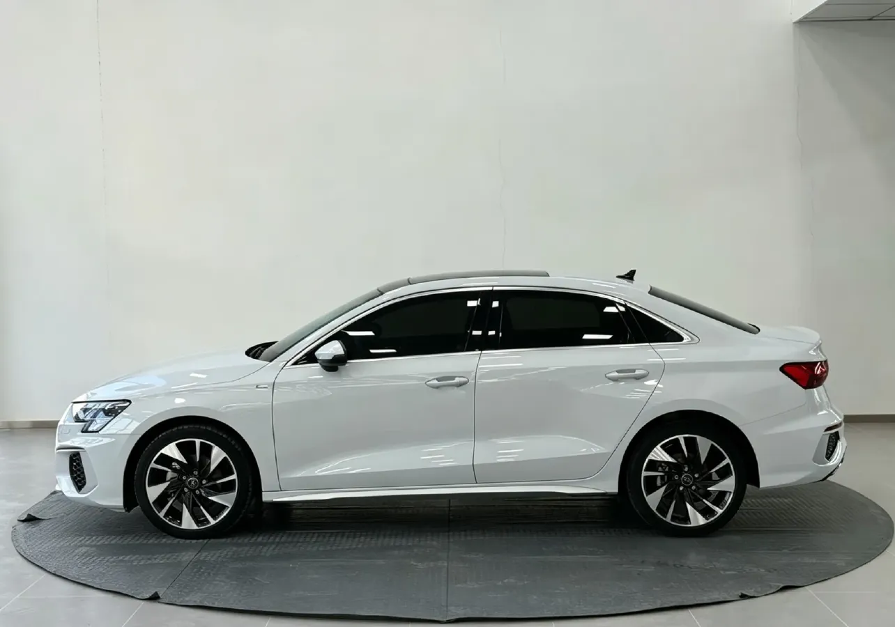2022 Audi A3 1.4T 150HP L4 7DCT,autocango,china used car exporter,china ev exporter,chinese used car exporter,chinese used ev exporter