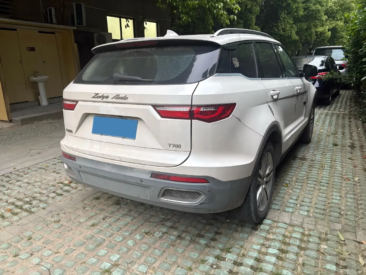 2017 Zotye T700 1.8T 177HP L4 6DCT,autocango,china used car exporter,china ev exporter,chinese used car exporter,chinese used ev exporter