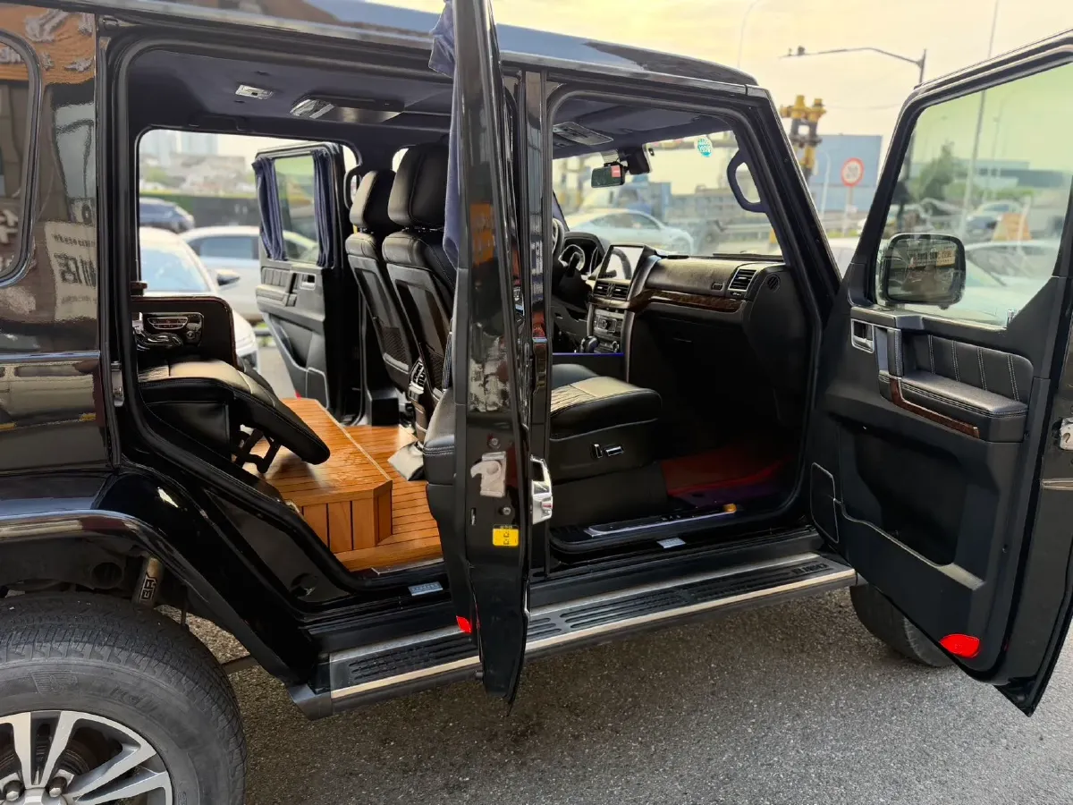 2019 Beijing BJ80 2.3T 231HP L4 6AT,autocango,china used car exporter,china ev exporter,chinese used car exporter,chinese used ev exporter