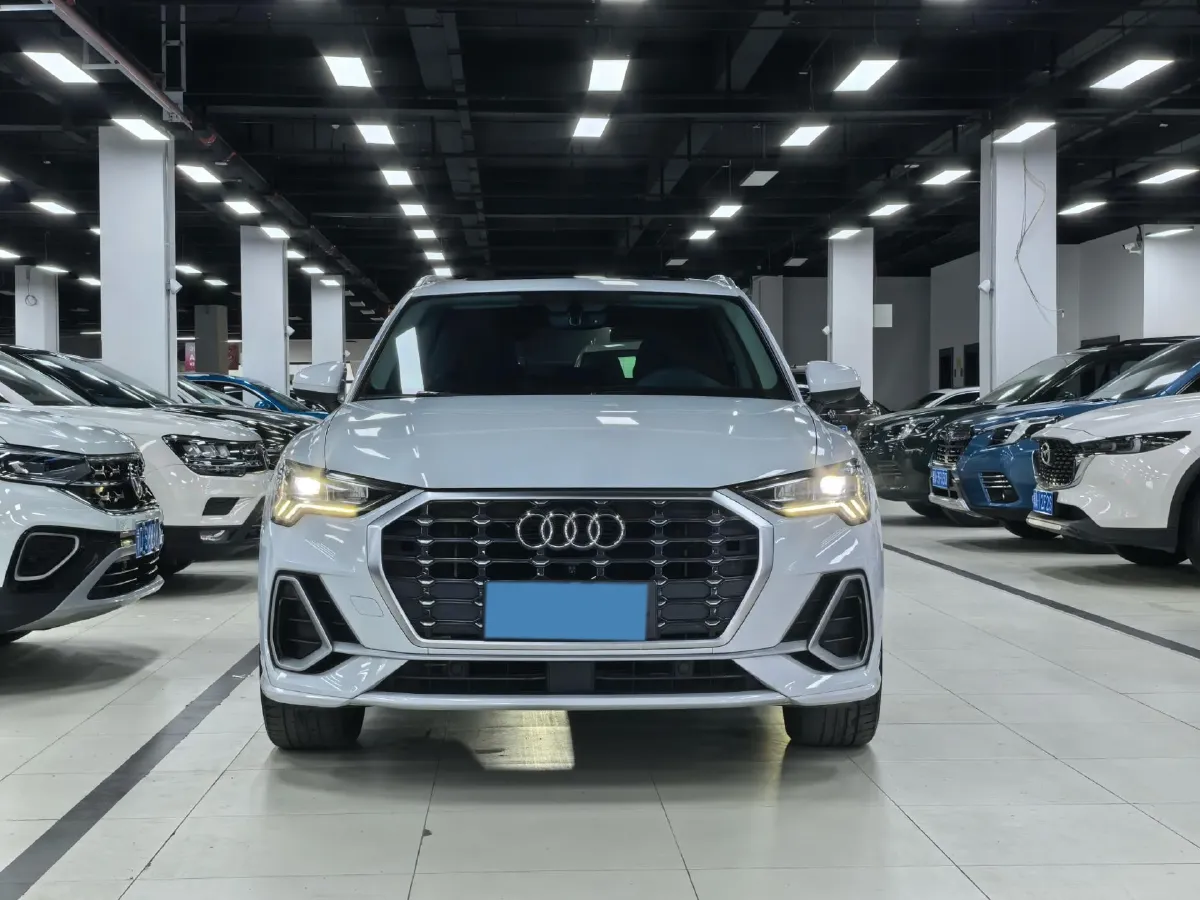 2023 Audi Q3 1.4T 150HP L4 7DCT,autocango,china used car exporter,china ev exporter,chinese used car exporter,chinese used ev exporter