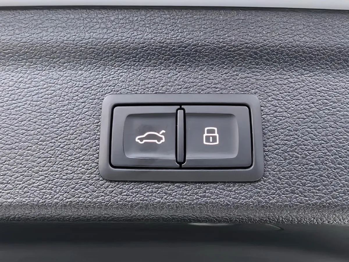 2023 Audi Q3 1.4T 150HP L4 7DCT,autocango,china used car exporter,china ev exporter,chinese used car exporter,chinese used ev exporter