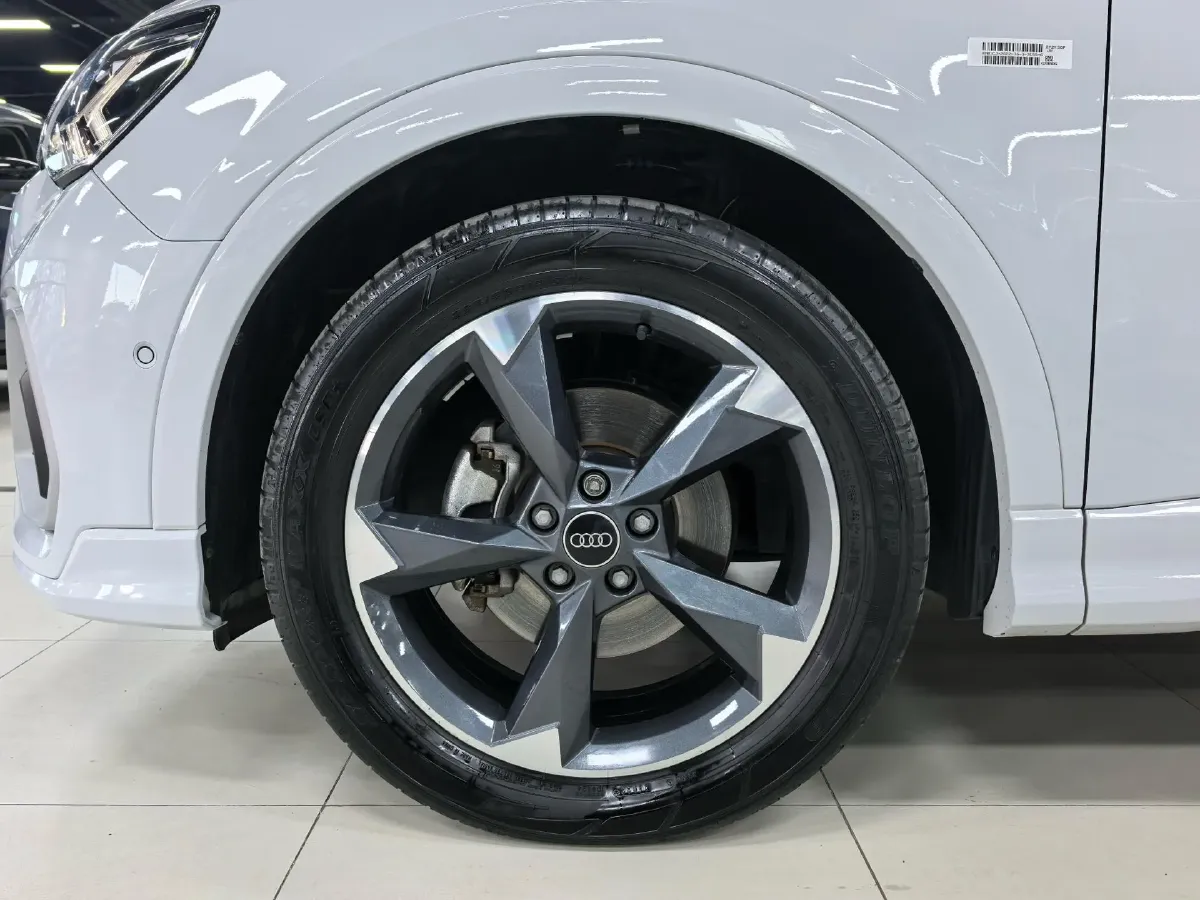 2023 Audi Q3 1.4T 150HP L4 7DCT,autocango,china used car exporter,china ev exporter,chinese used car exporter,chinese used ev exporter