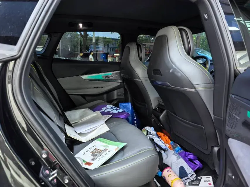 2023 LYNK&CO 08 EM-P 1.5T 163HP L4 3DHT PHEV 39.8KWH,autocango,china used car exporter,china ev exporter,chinese used car exporter,chinese used ev exporter