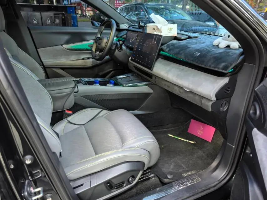 2023 LYNK&CO 08 EM-P 1.5T 163HP L4 3DHT PHEV 39.8KWH,autocango,china used car exporter,china ev exporter,chinese used car exporter,chinese used ev exporter