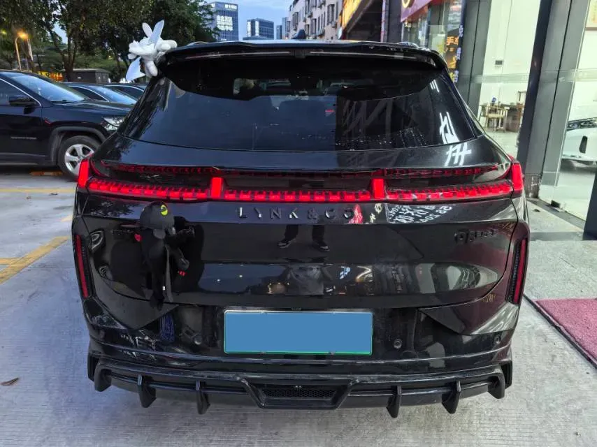 2023 LYNK&CO 08 EM-P 1.5T 163HP L4 3DHT PHEV 39.8KWH,autocango,china used car exporter,china ev exporter,chinese used car exporter,chinese used ev exporter
