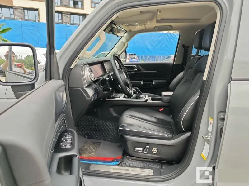 2021 Tank 300 2.0T 227HP L4 8AT,autocango,china used car exporter,china ev exporter,chinese used car exporter,chinese used ev exporter