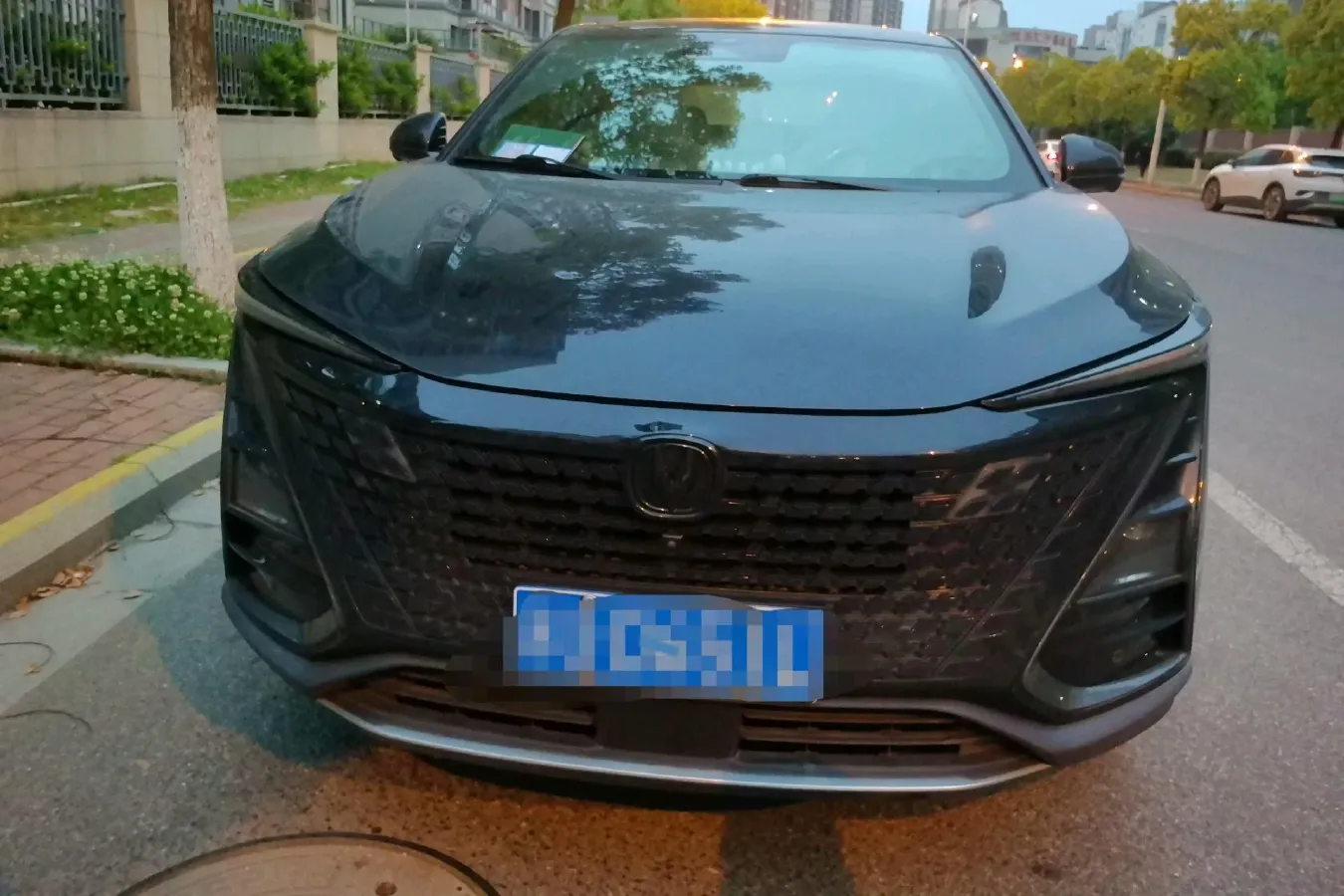 2022 ChangAn UNI-T 1.5T 188HP L4 7DCT,autocango,china used car exporter,china ev exporter,chinese used car exporter,chinese used ev exporter