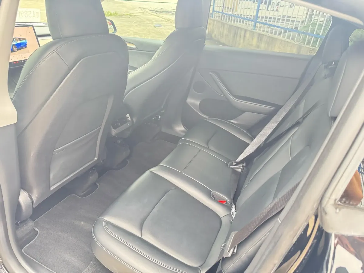 2022 Tesla Model Y BEV 60KWH,autocango,china used car exporter,china ev exporter,chinese used car exporter,chinese used ev exporter