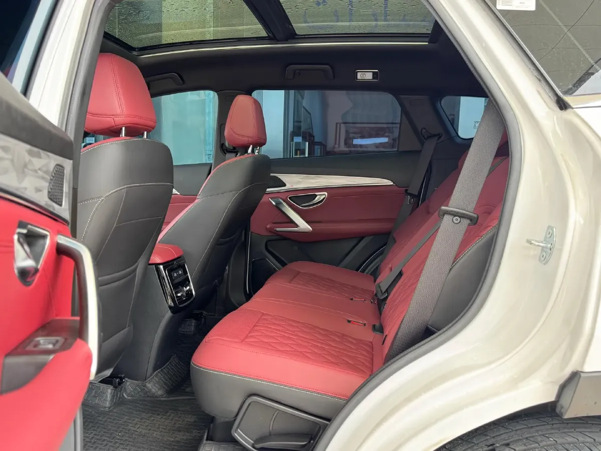 2023 Jetour X70 Plus 1.5T 156HP L4 6DCT,autocango,china used car exporter,china ev exporter,chinese used car exporter,chinese used ev exporter